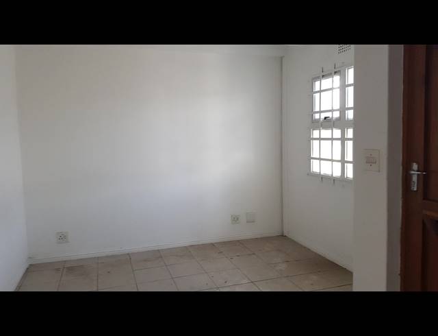 581M² FACTORY RENTED IN BLACKHEATH INDUSTRIAL